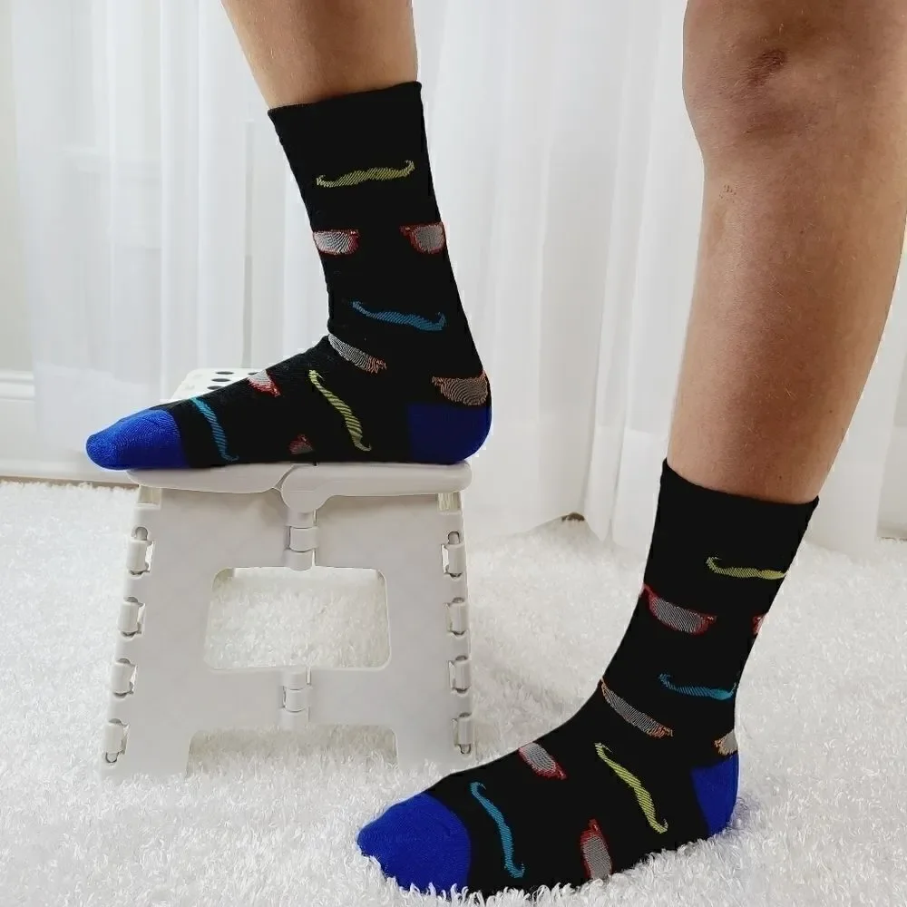 4 Pair of Trimfit socks!